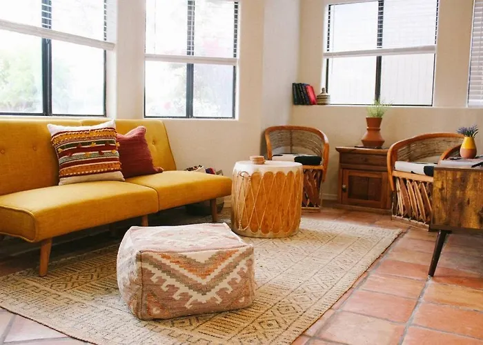 Charming Southwest Studio Blocks To Dntwn Tempe
