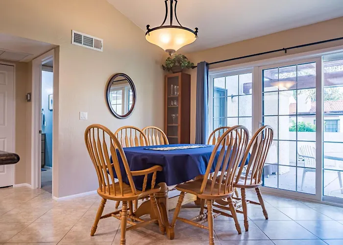 Cozy House Pool Spa Tennis & Pickleball Courts